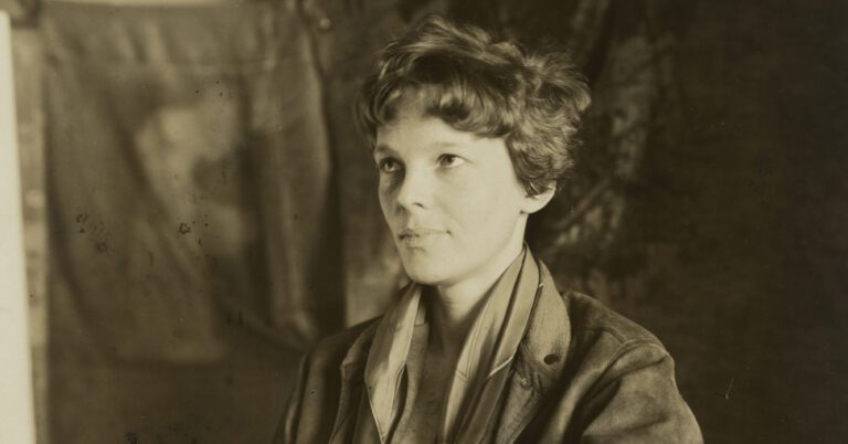 Read more about the article Amelia Earhart: Unraveling the Mystery of Aviation’s Trailblazer and Her Vanishing Act