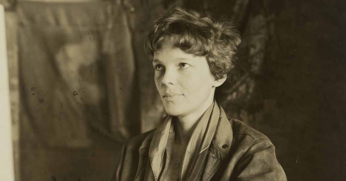 You are currently viewing Amelia Earhart: Unraveling the Mystery of Aviation’s Trailblazer and Her Vanishing Act